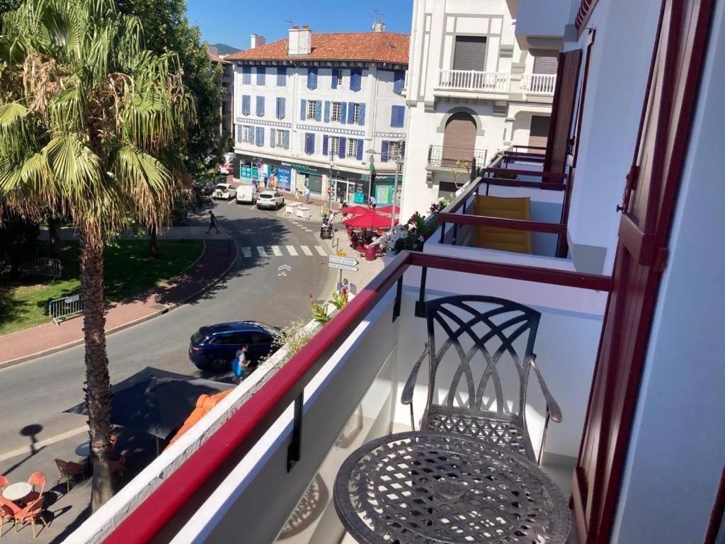 Superbe T3 Au Centre .parking Appartement Hendaye