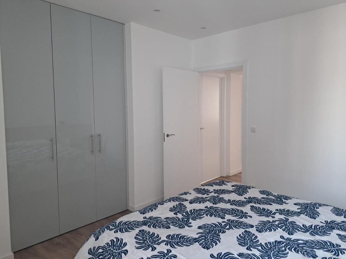 Superbe T3 Au Centre .parking Appartement *